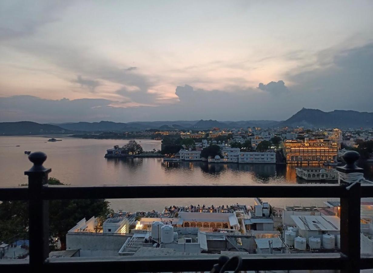 Tamasha Udaipur Vandrarhem Exteriör bild